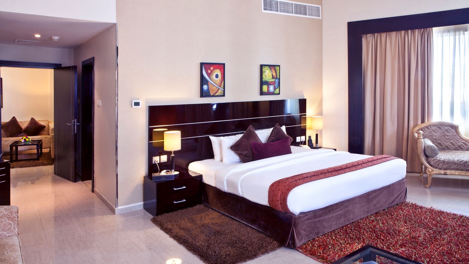 rooms-executive-suite-room