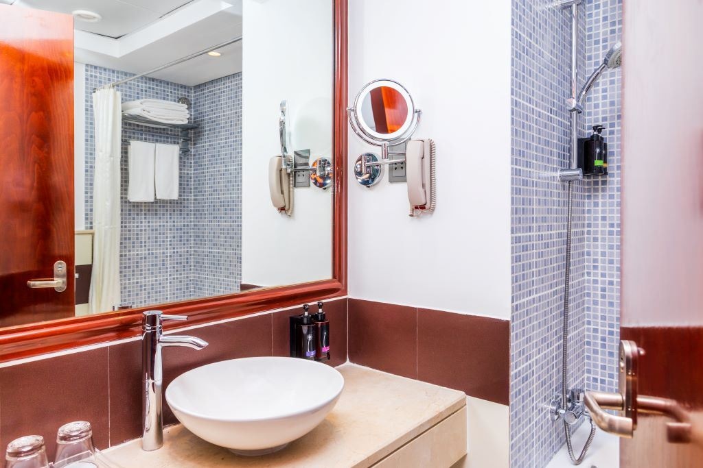 rooms-superior-room-king