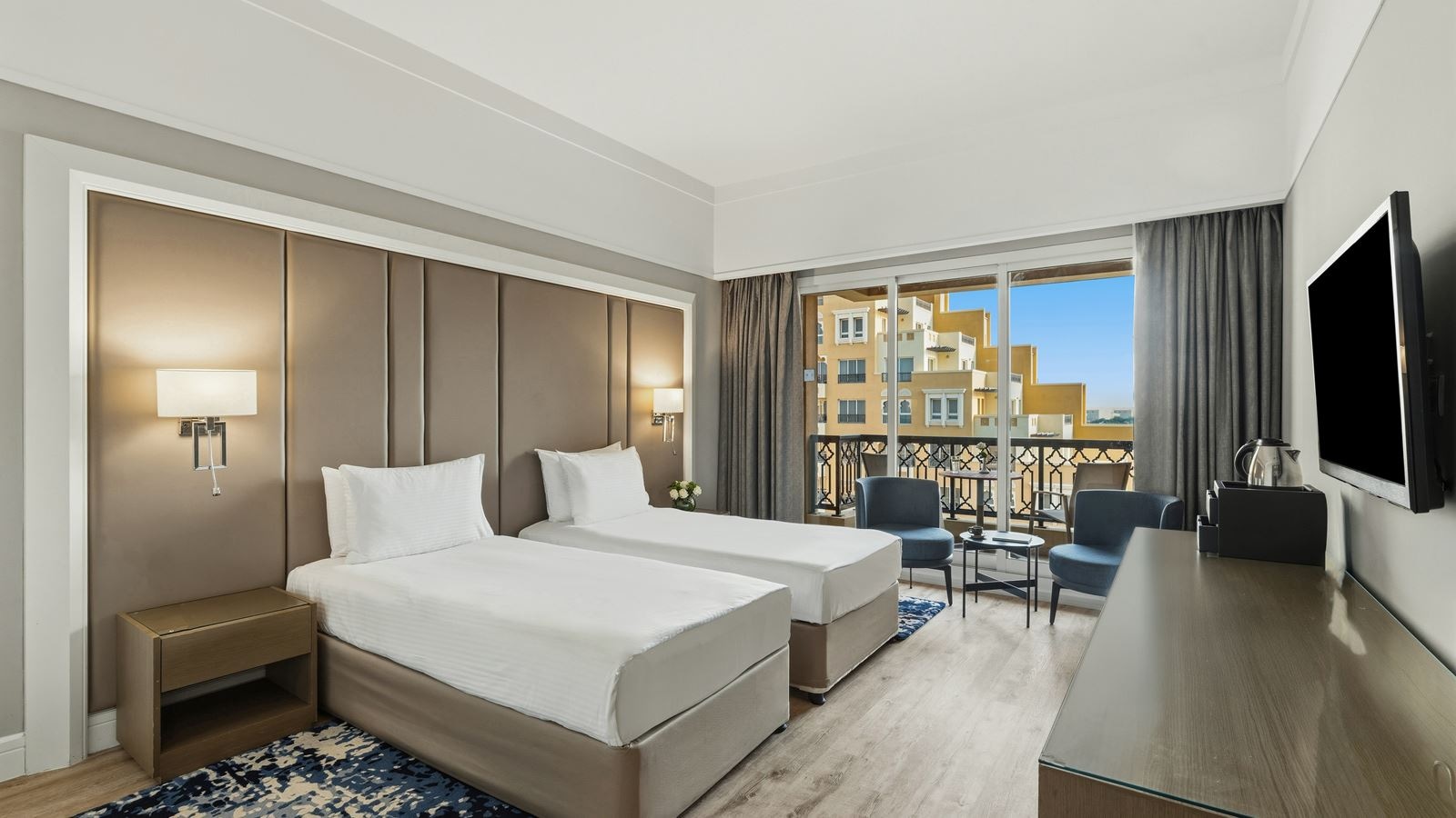 rooms-interconnecting-family-suite-garden