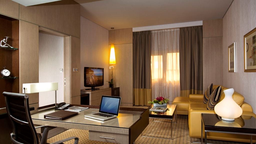 rooms-executive-suite