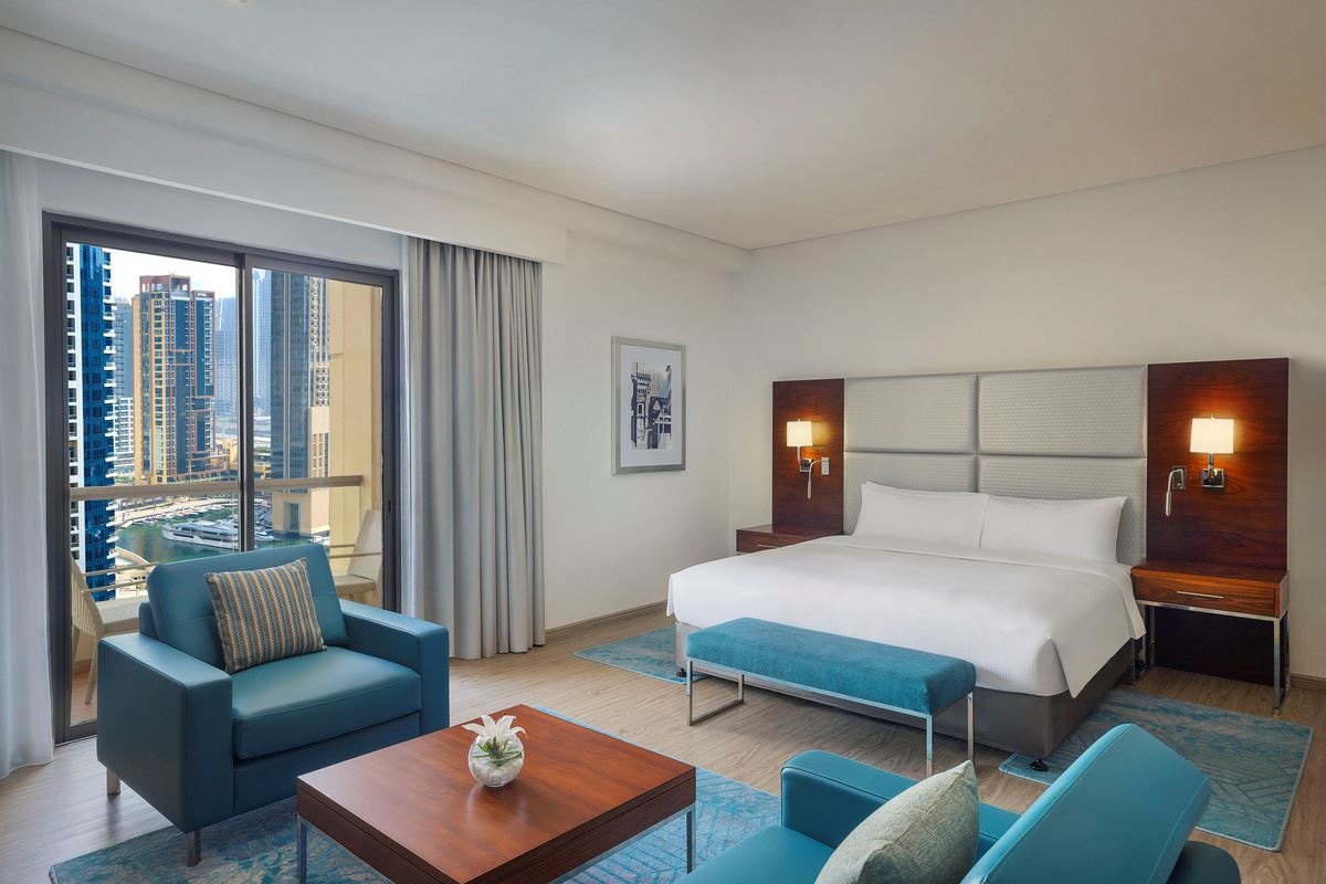 rooms-executive-studio-courtyard-view