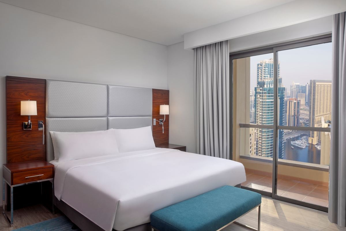 rooms-four-bedroom-family-suite-with-balcony