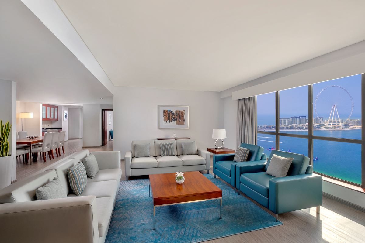 rooms-four-bedroom-family-suite-sea-view-with-balcony