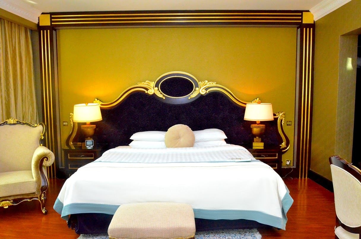 rooms-ambassador-room