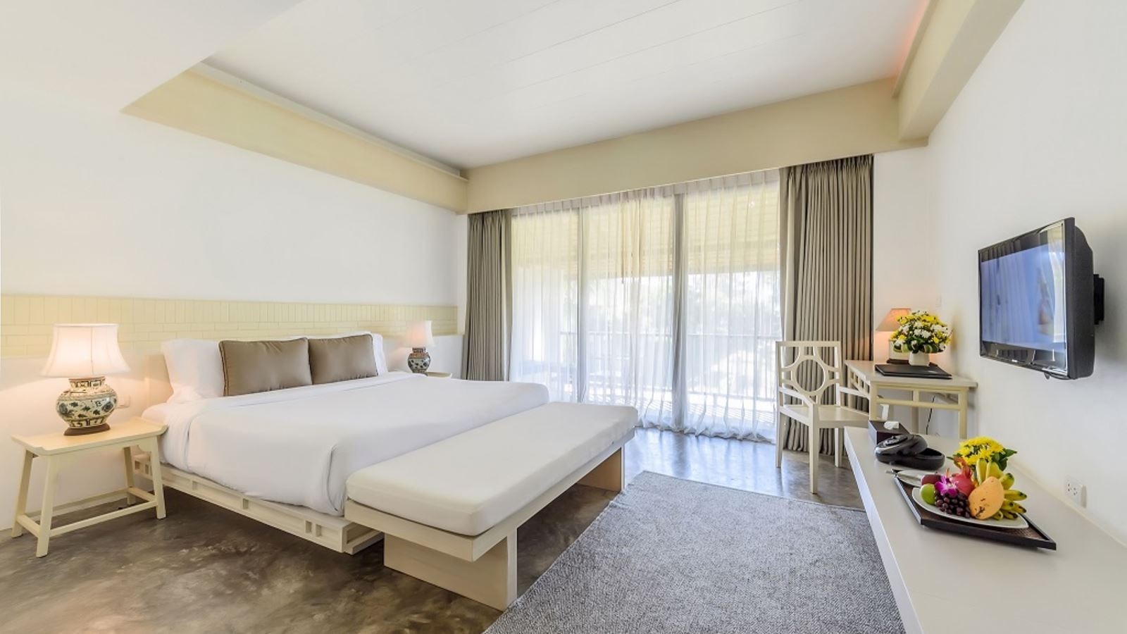 rooms-superior-hillside