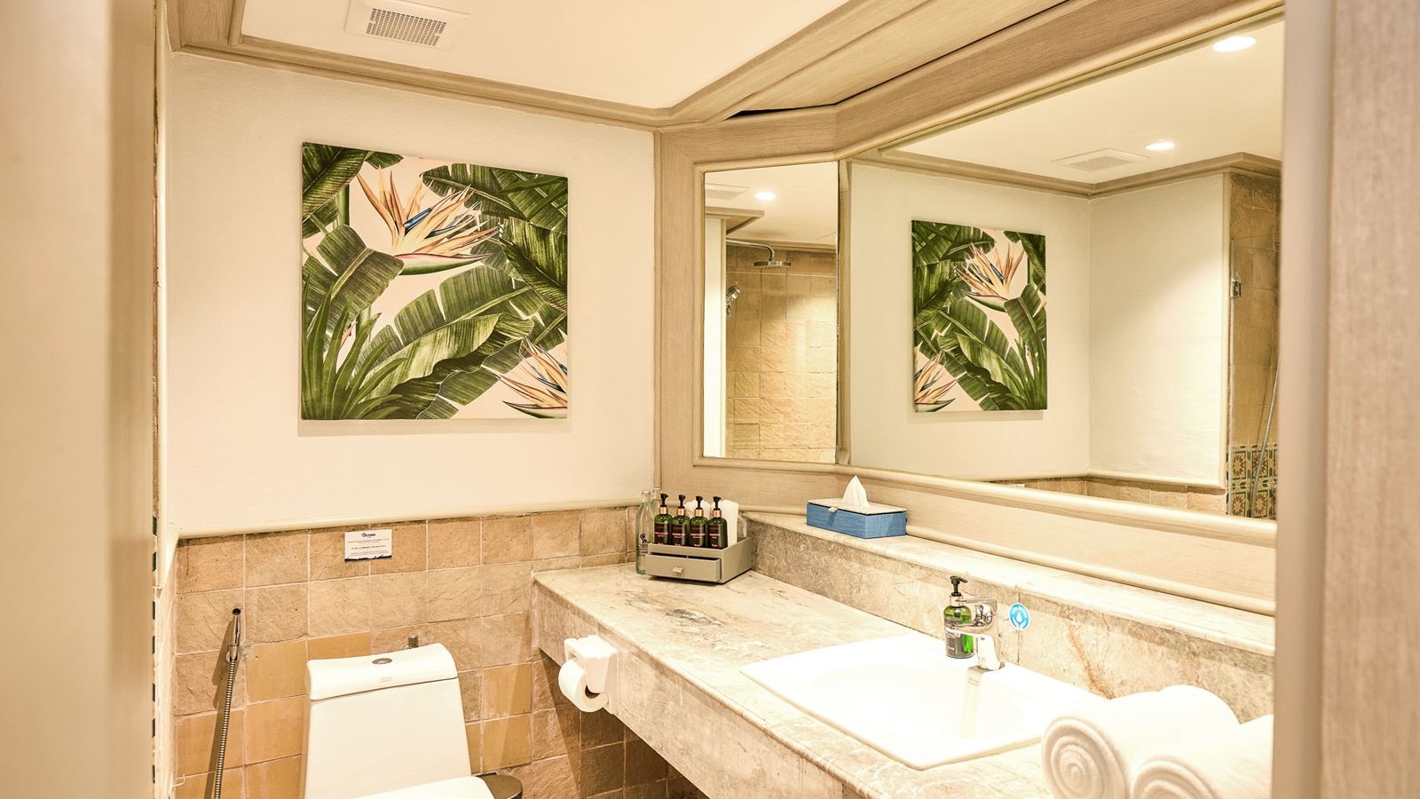 rooms-deluxe-pool-access