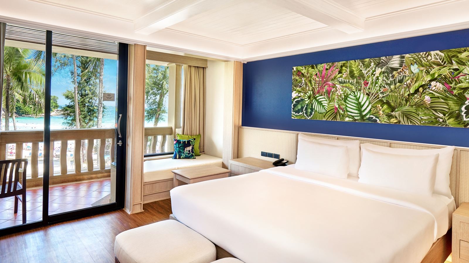 rooms-seaview-suite