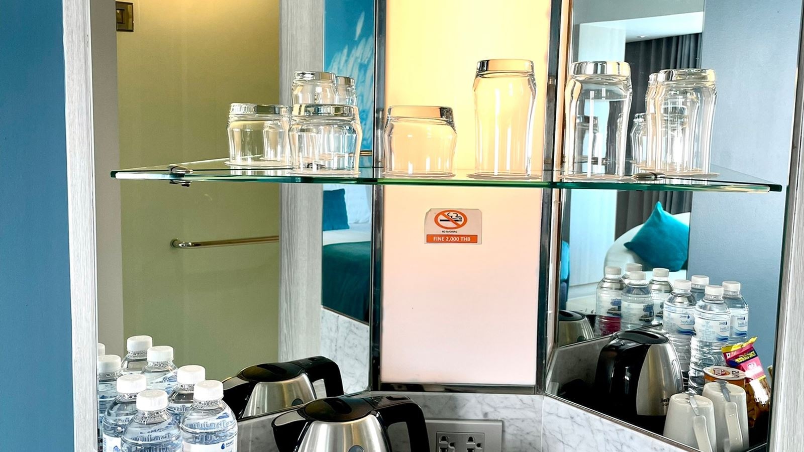 rooms-grand-deluxe-pool-view