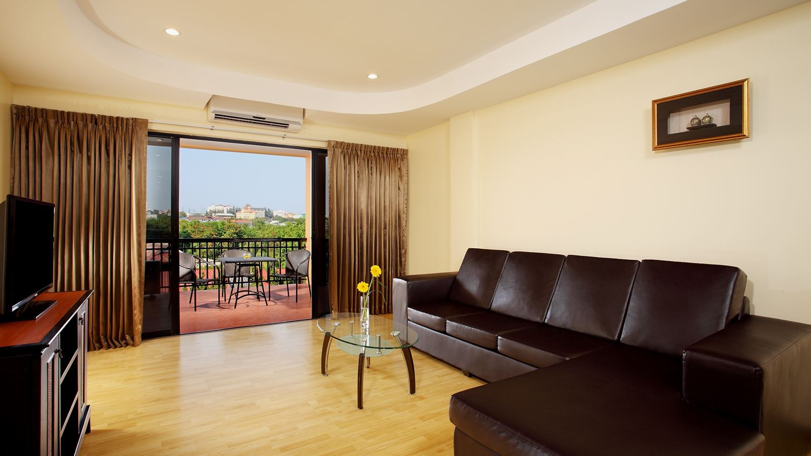 rooms-two-bedroom-suite