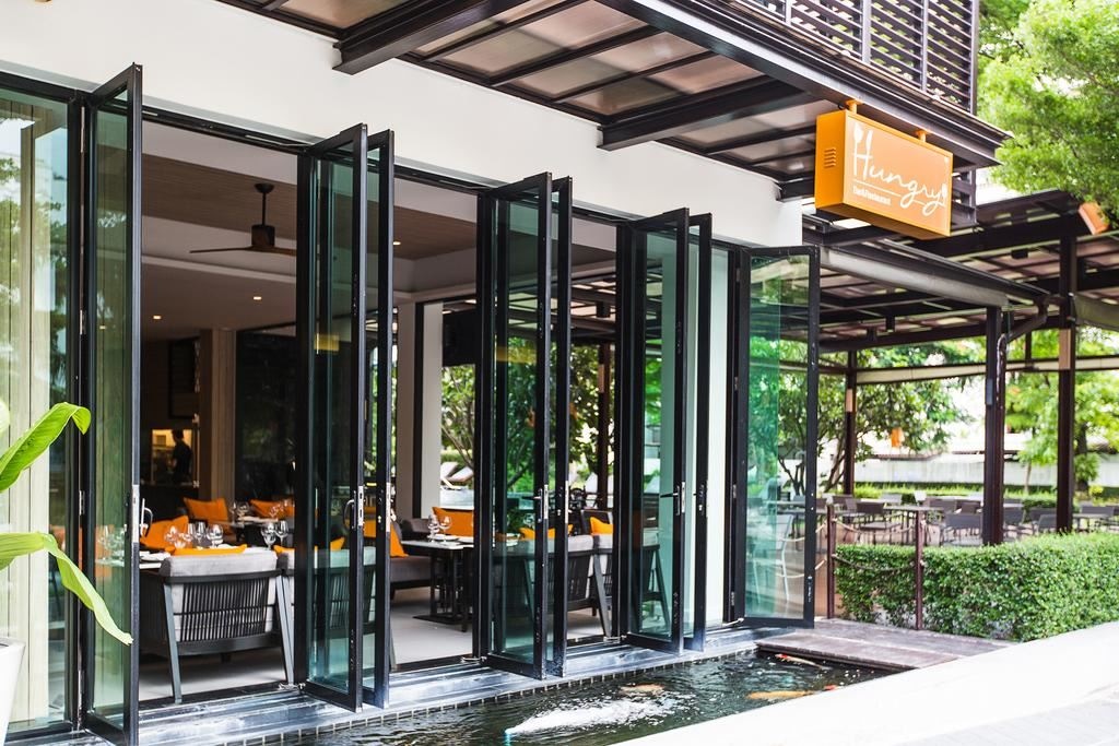 restaurants-hungry-bar--restaurant-and-lounge