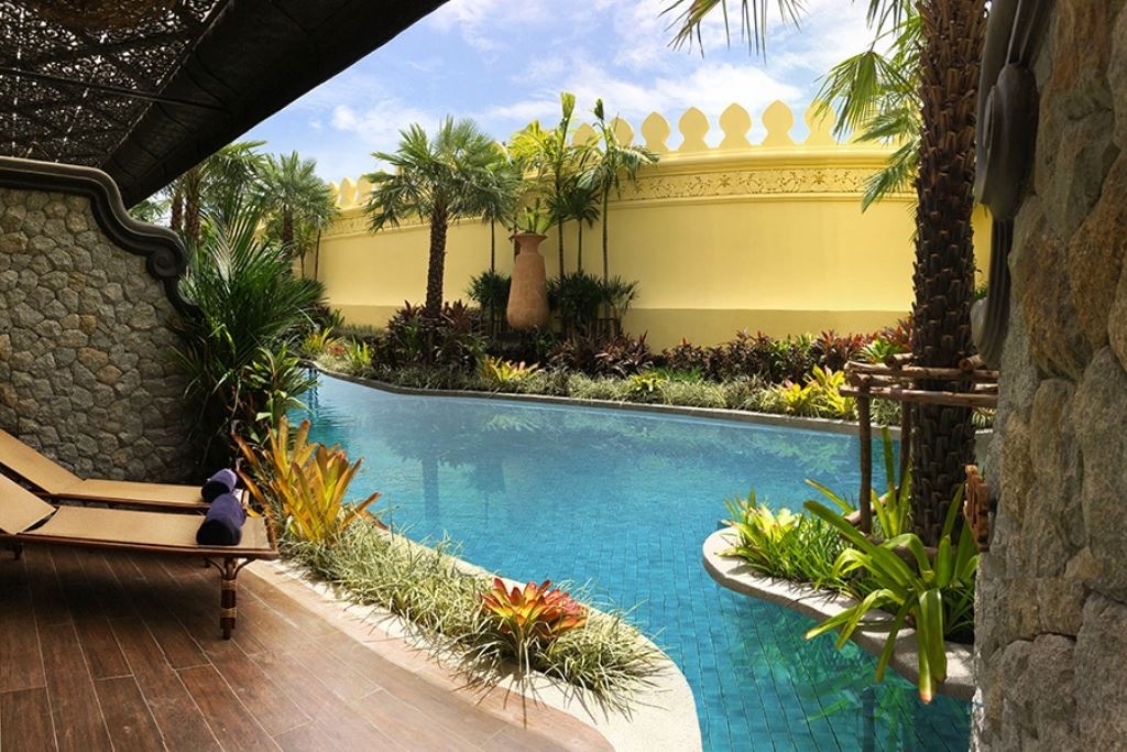 rooms-cabana-suite-pool-access