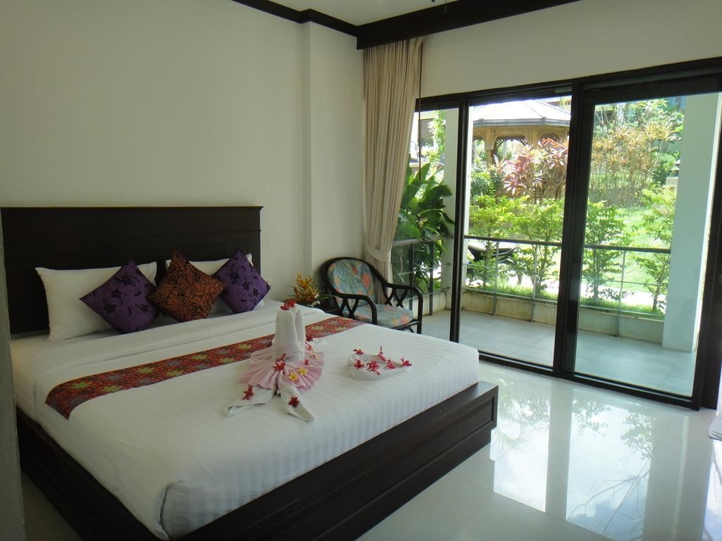 rooms-deluxe-bungalow