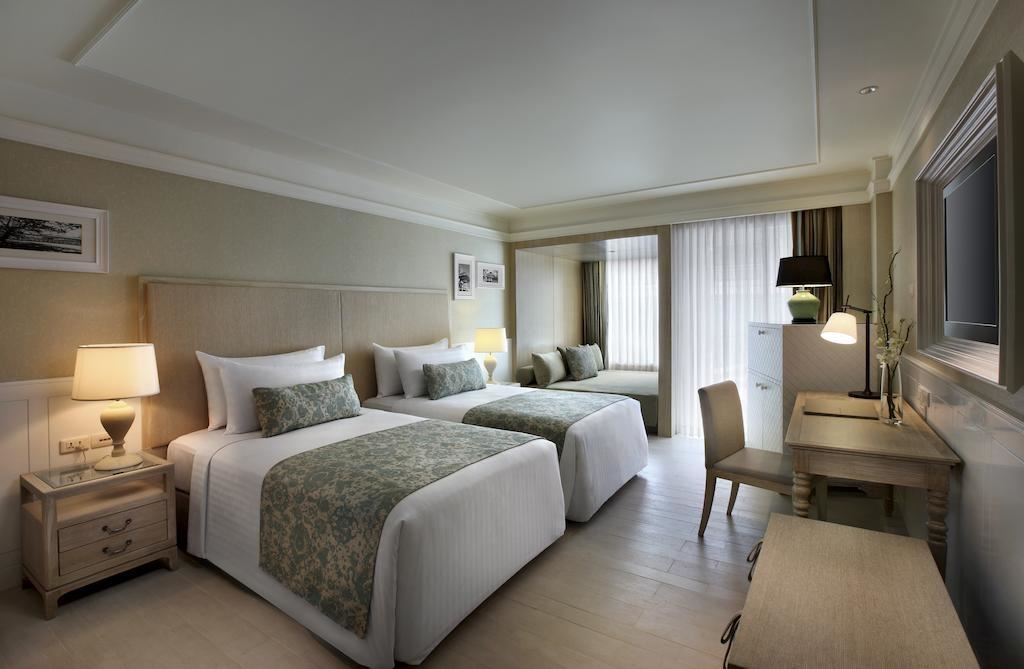 rooms-deluxe-hillside