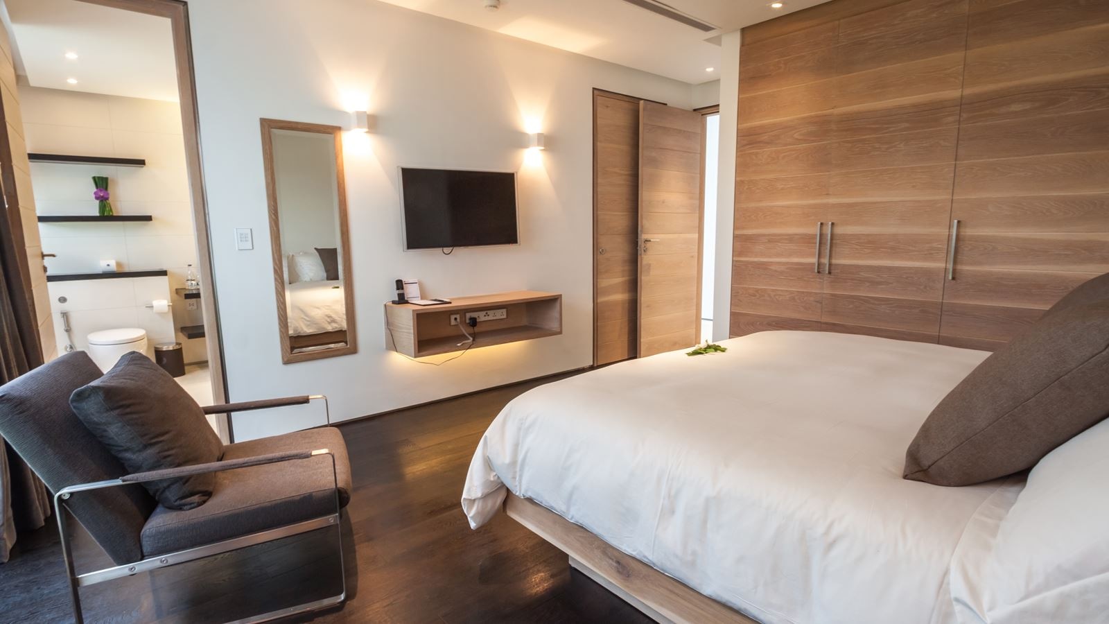 rooms-onebedroom-sky-pool-villa