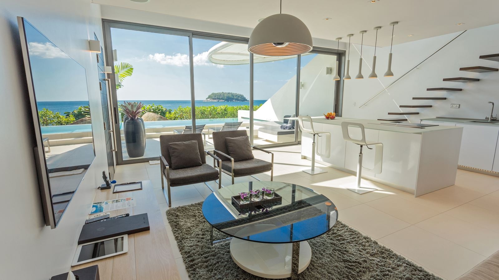 rooms-onebedroom-ocean-pool-loft