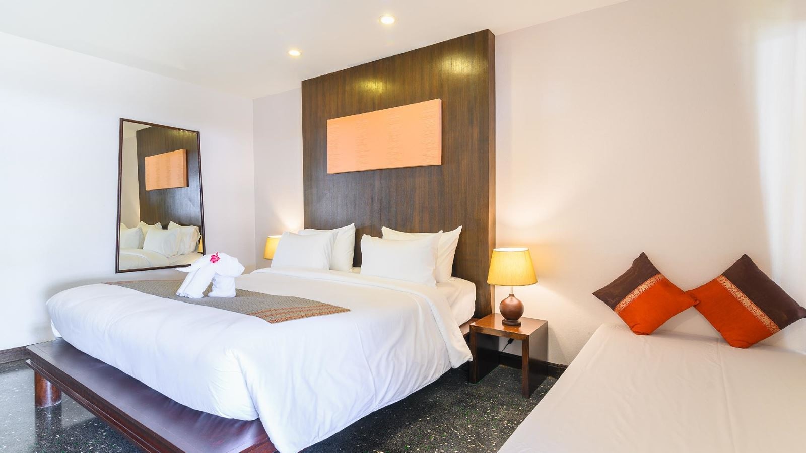 rooms-superior-pool-side