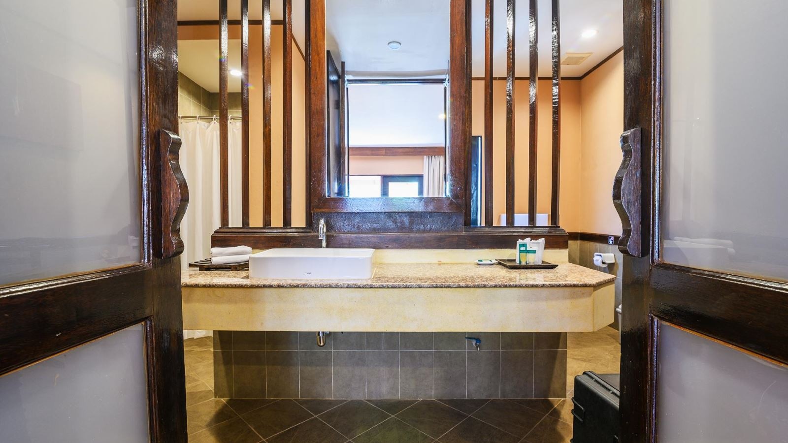 rooms-deluxe-hideaway