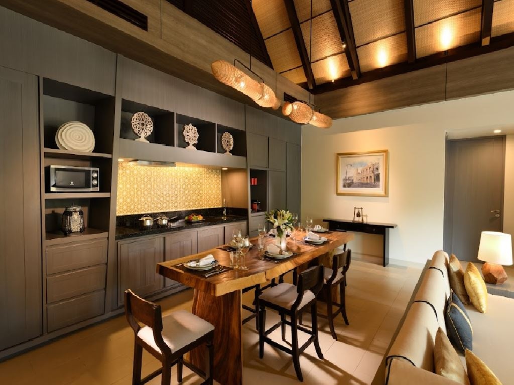 rooms-three-bedroom-pool-villa