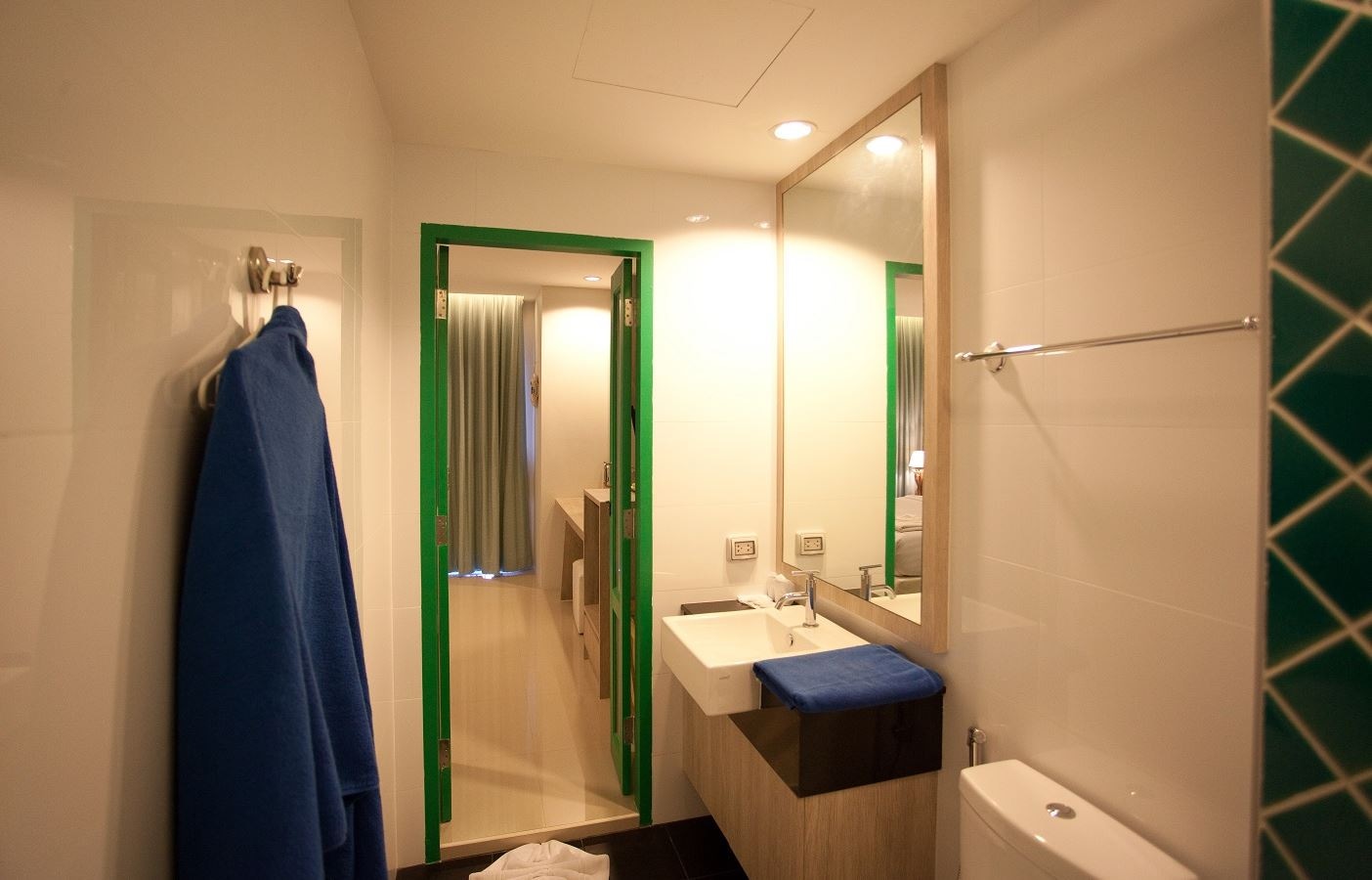 rooms-superior-room--double-or-twin-bed