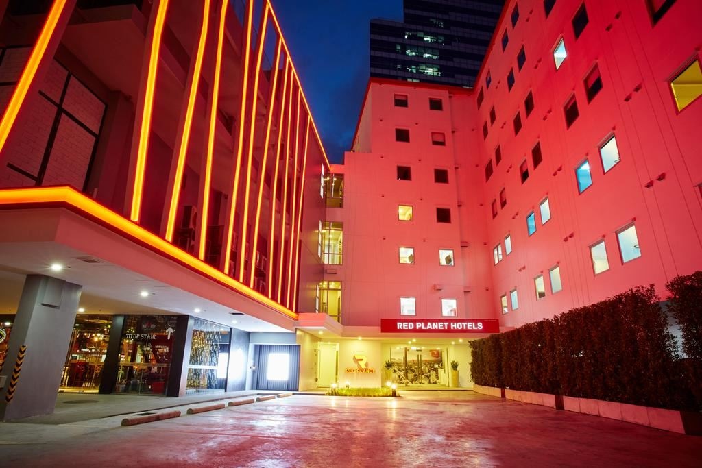 general-main-building