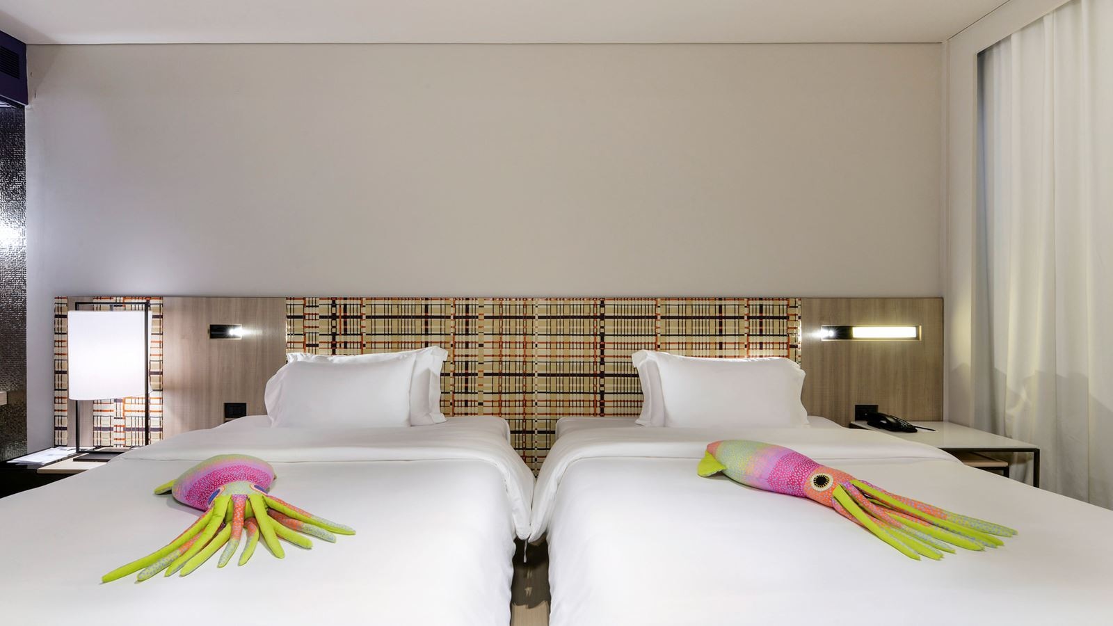 rooms-seascape-ocean-view-room