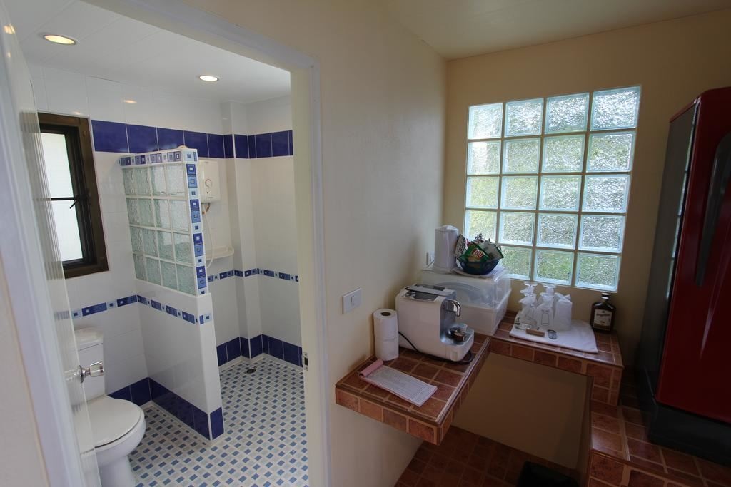 rooms-sea-view-residence