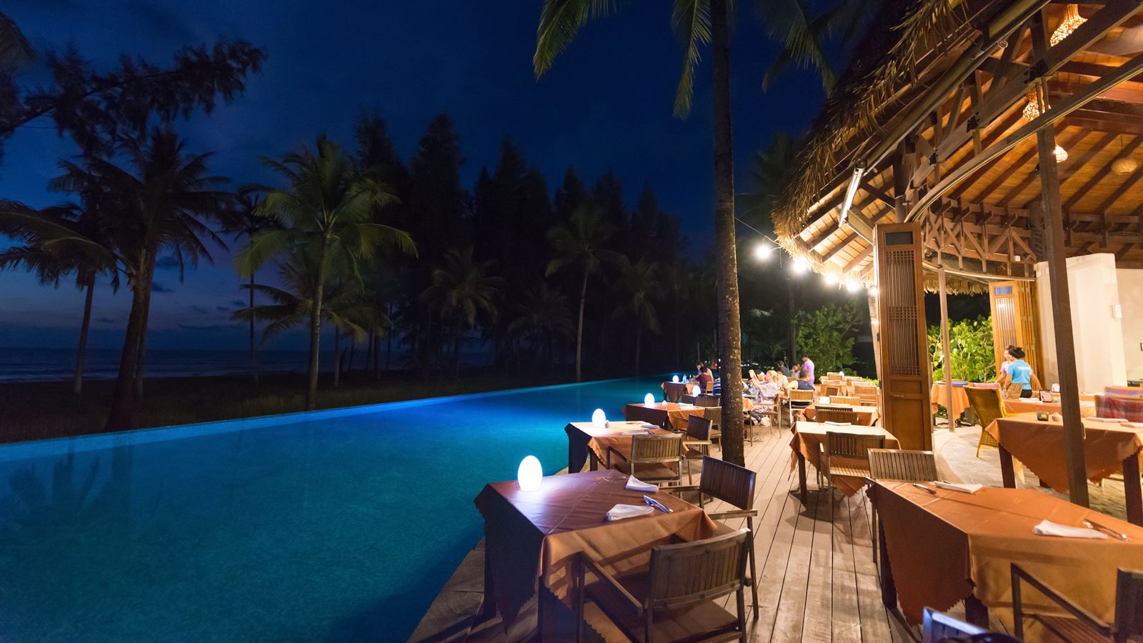 restaurants-vongole-italian-thai-restaurant