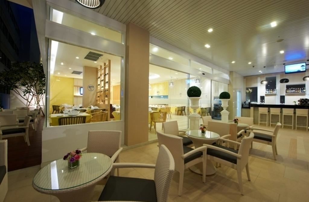 restaurants-beach-bar-restaurant