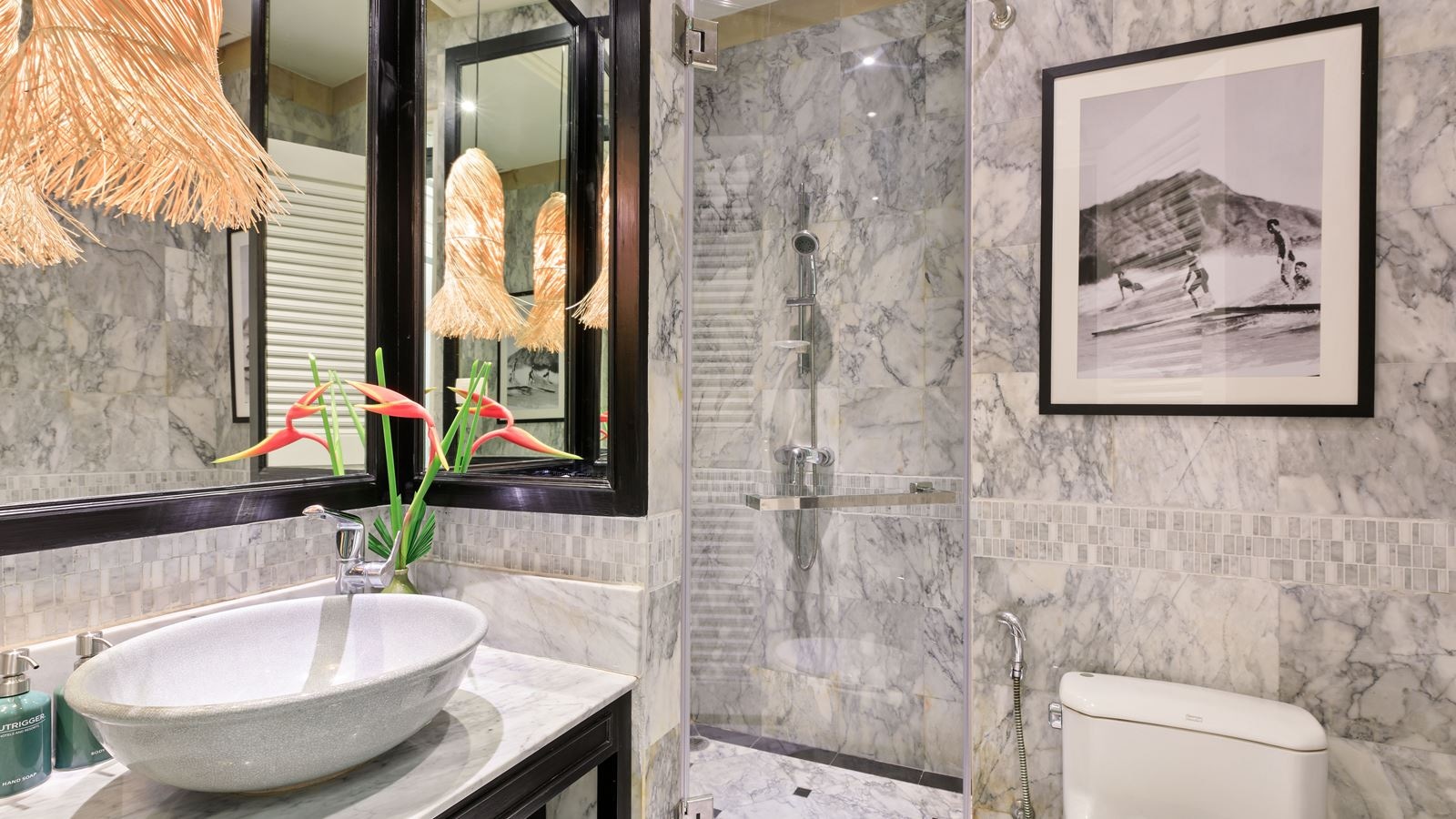 rooms-superior-pool-view-balcony