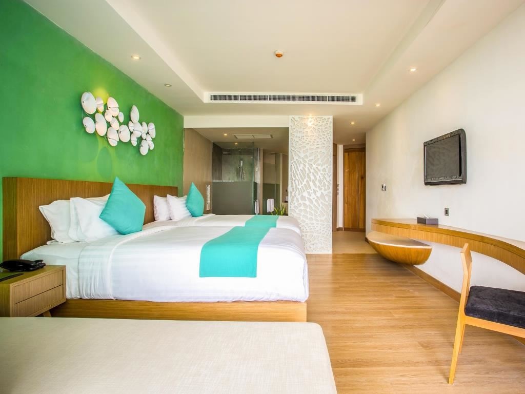 rooms-deluxe-pool-access-sea-view