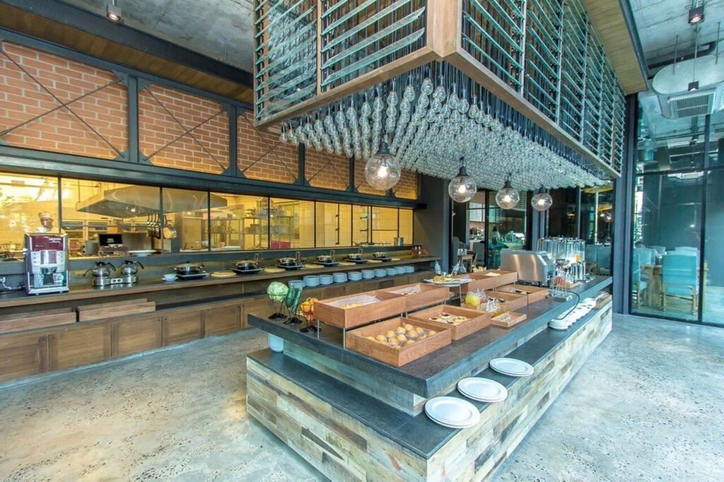 restaurants-midway-cafebar