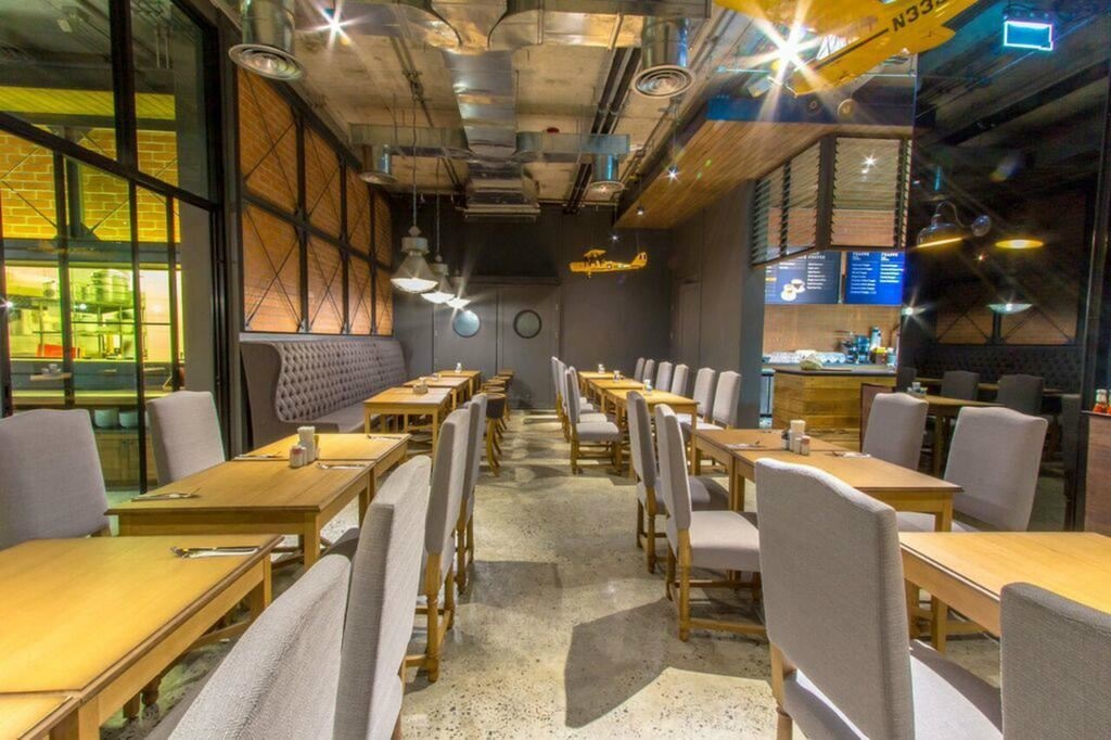 restaurants-midway-cafebar