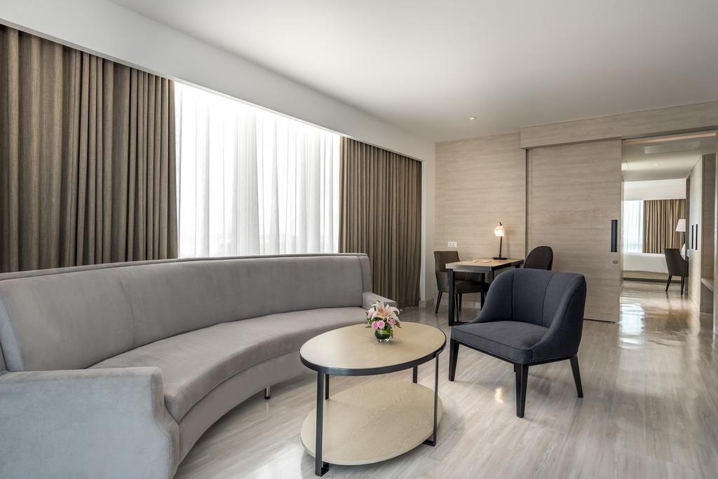 rooms-executive-suite