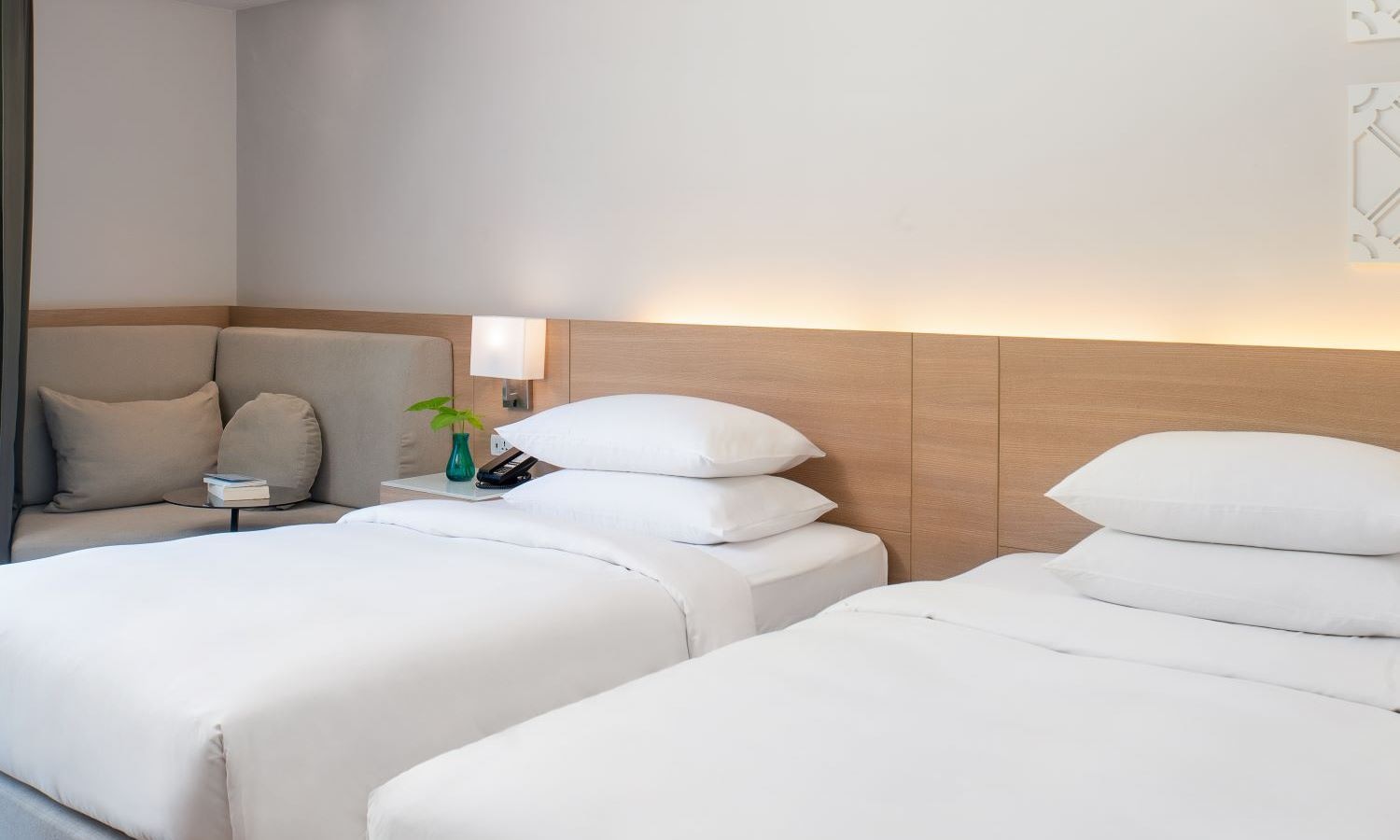 rooms-classic-room-with-balcony