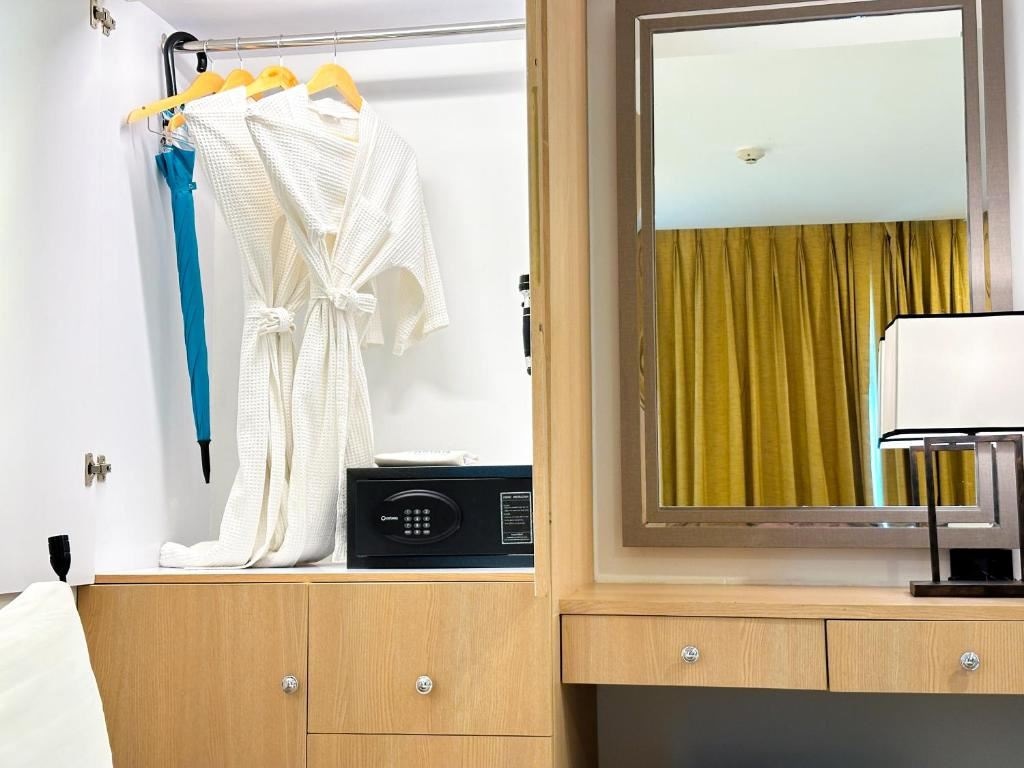 rooms-one-bedroom-suite