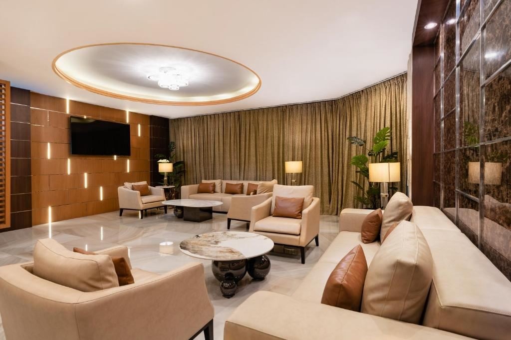 general-main-building