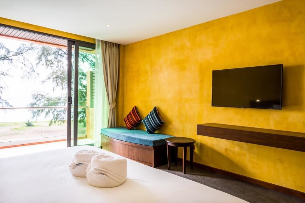 rooms-deluxe-sea-view