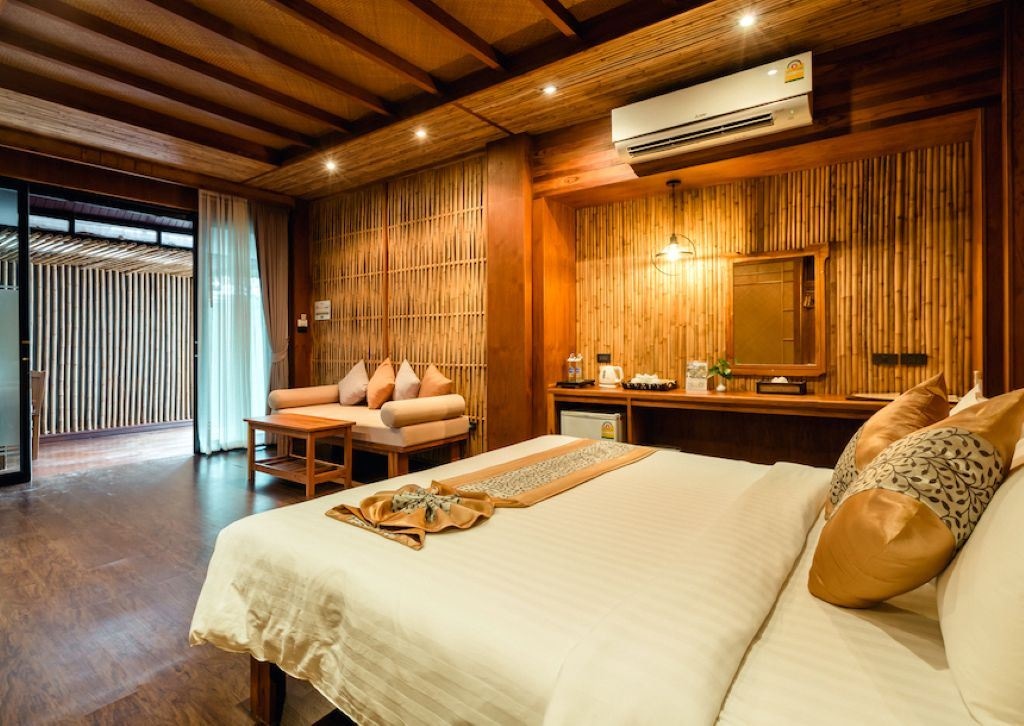 rooms-honeymoon-suite