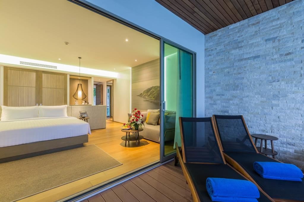 rooms-pool-suite-garden-view