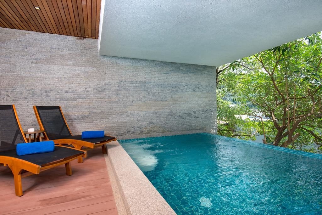 rooms-pool-suite-garden-view