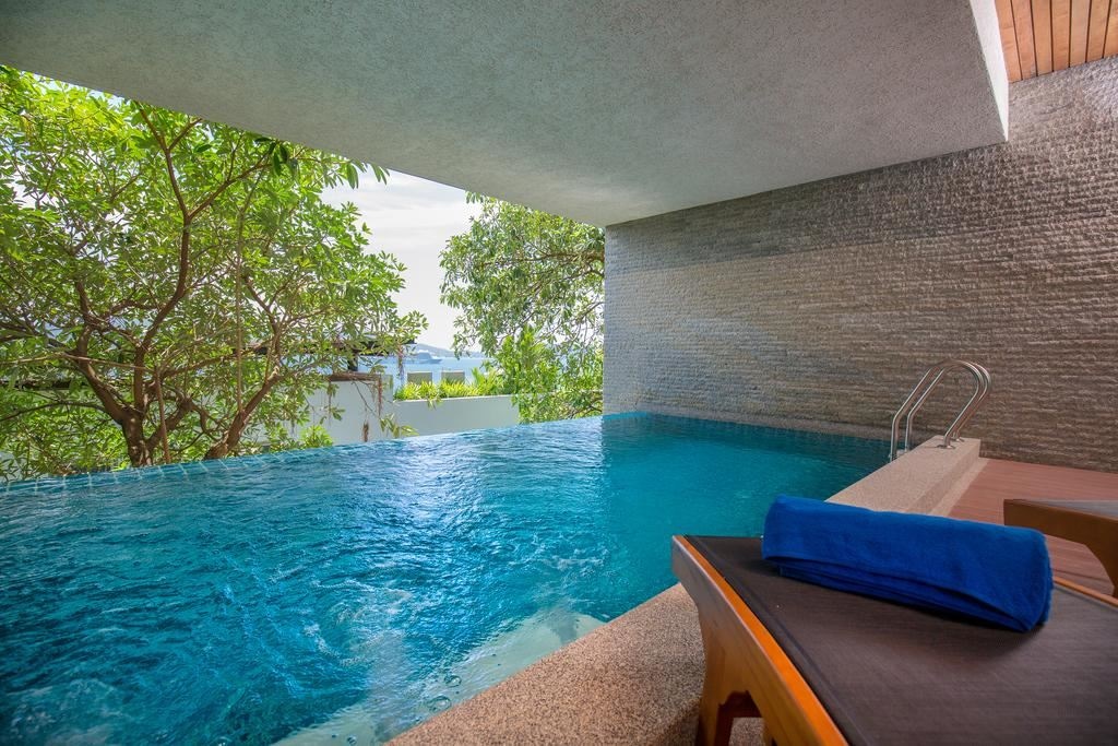 rooms-pool-suite-garden-view