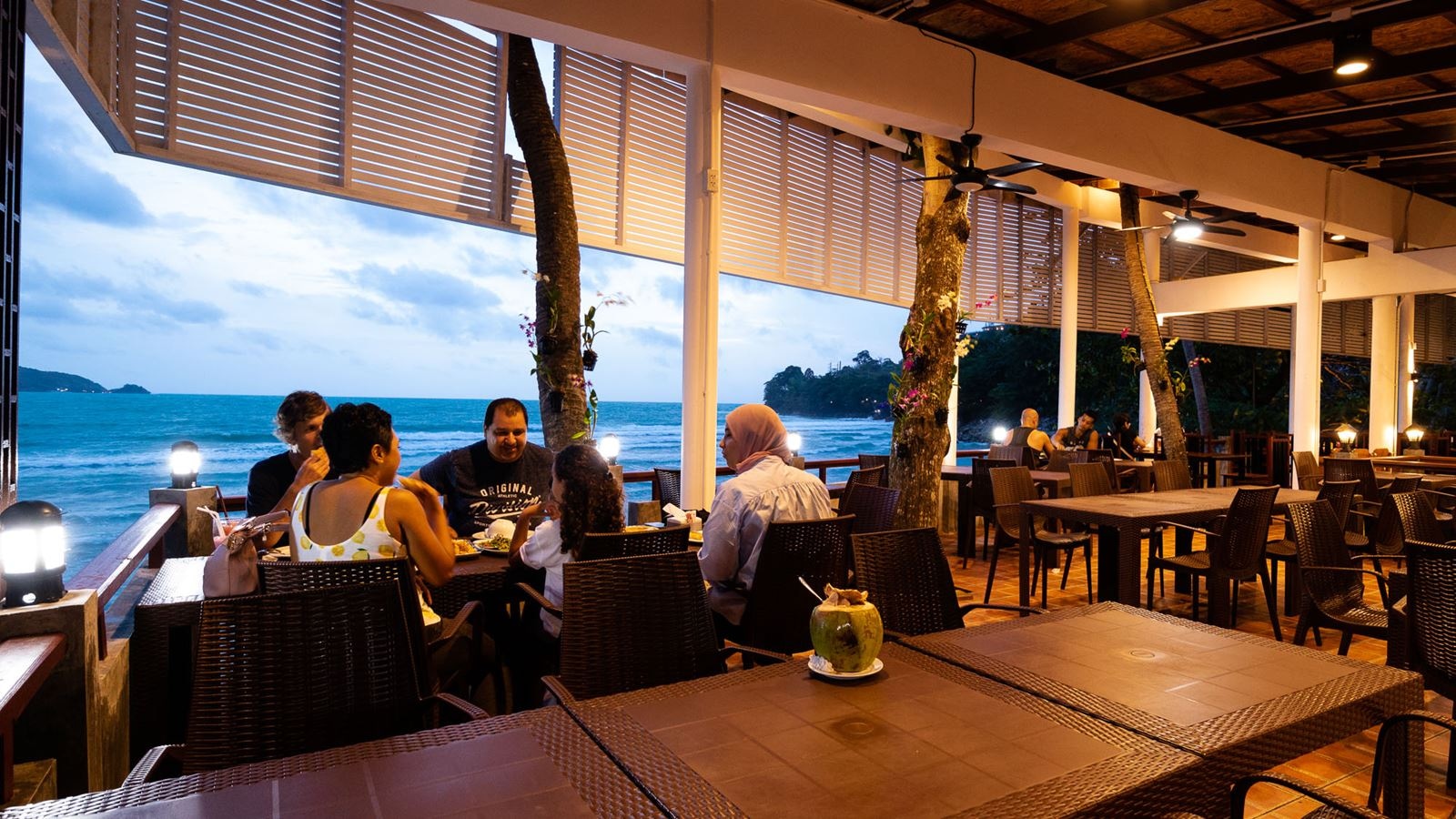 restaurants-pantai-sea-view-restaurant