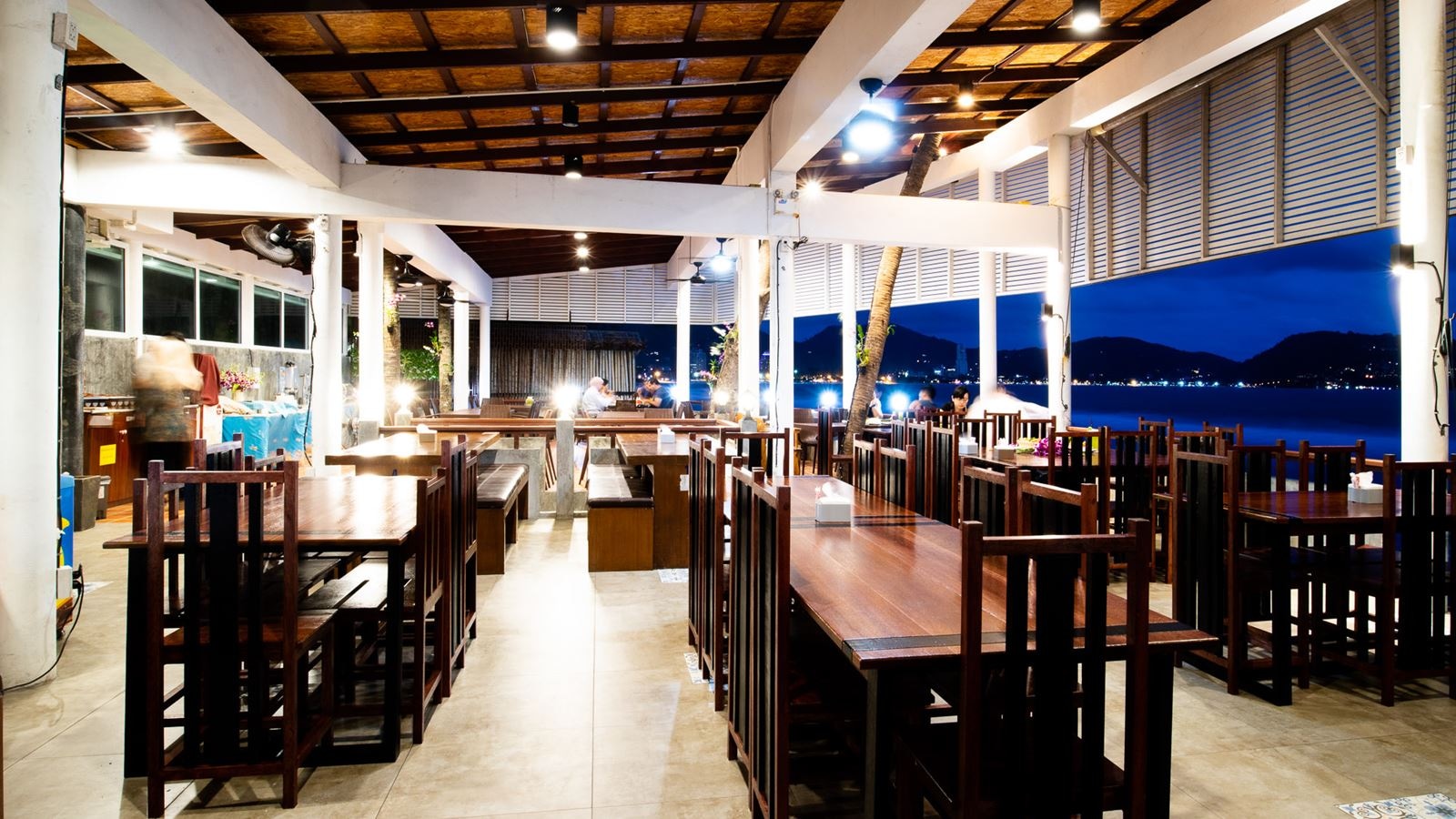 restaurants-pantai-sea-view-restaurant