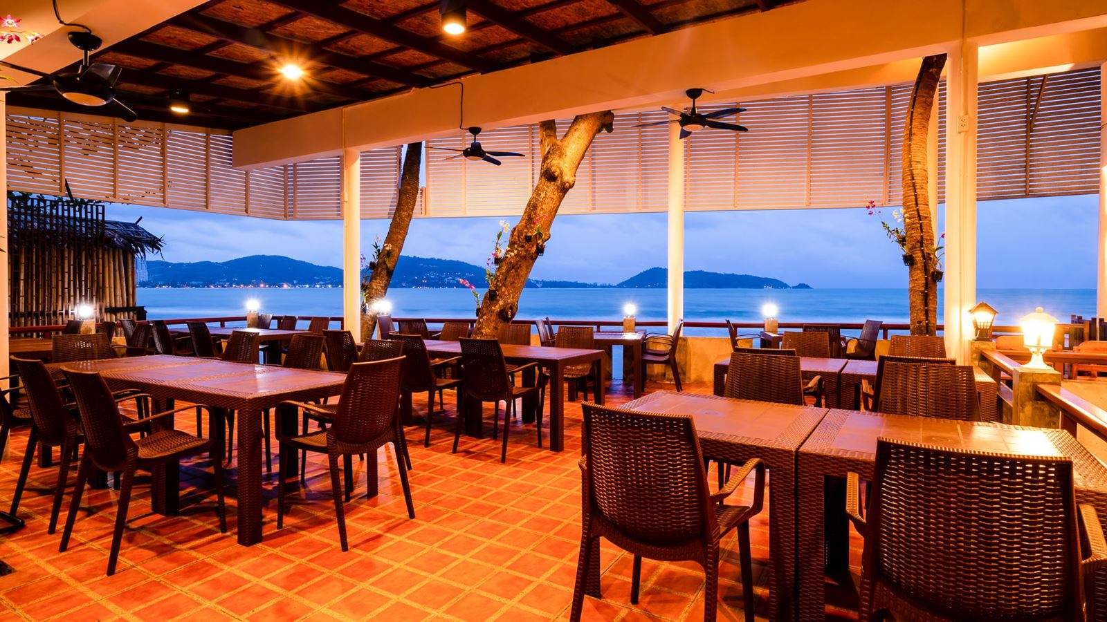 restaurants-pantai-sea-view-restaurant