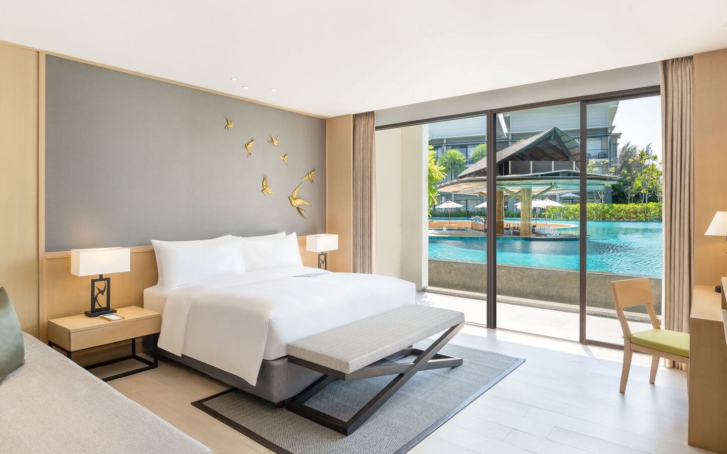 rooms-one-bedroom-suite-2nd-chd-share-bed