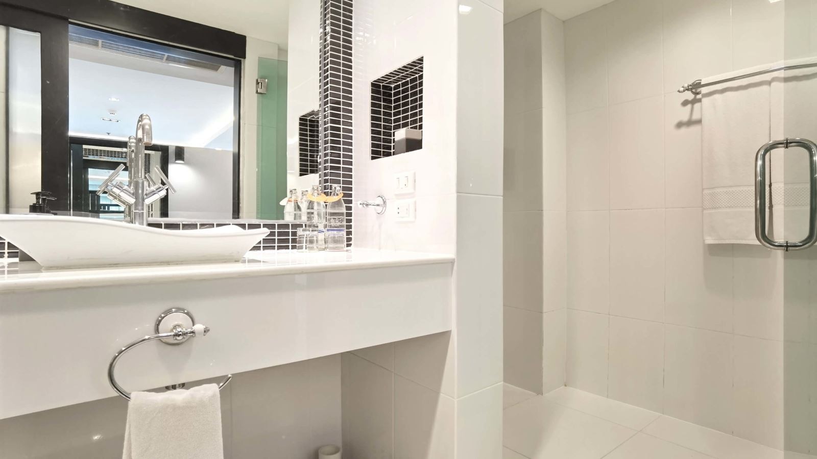 rooms-three-bedrooms-suite