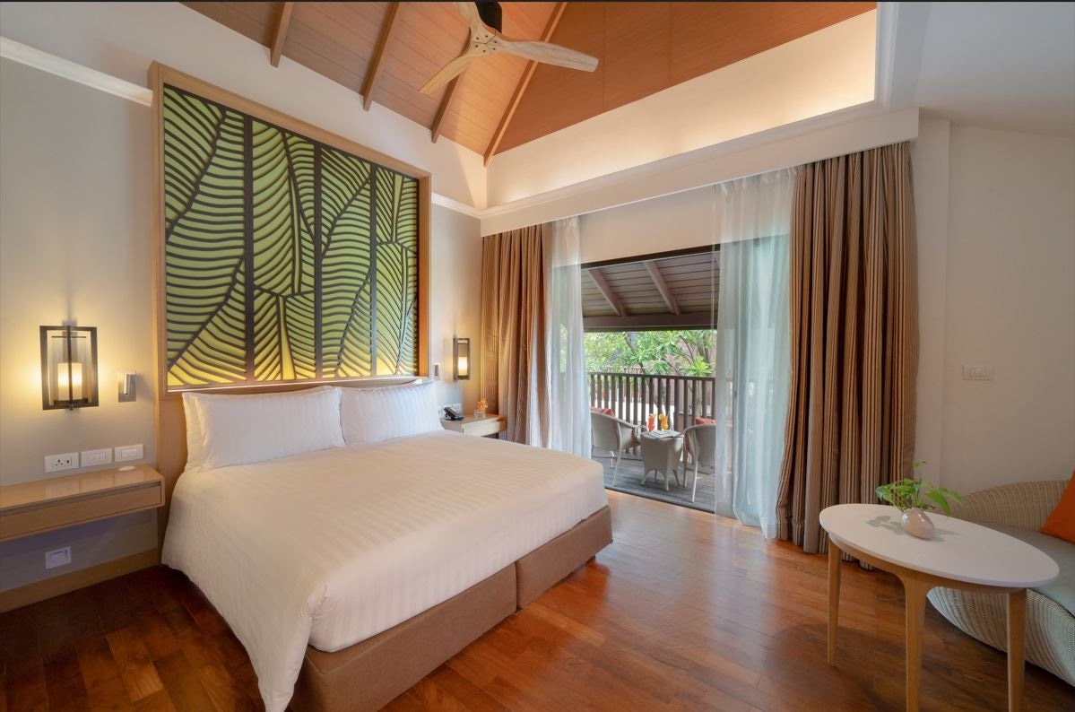rooms-deluxe-thai-village