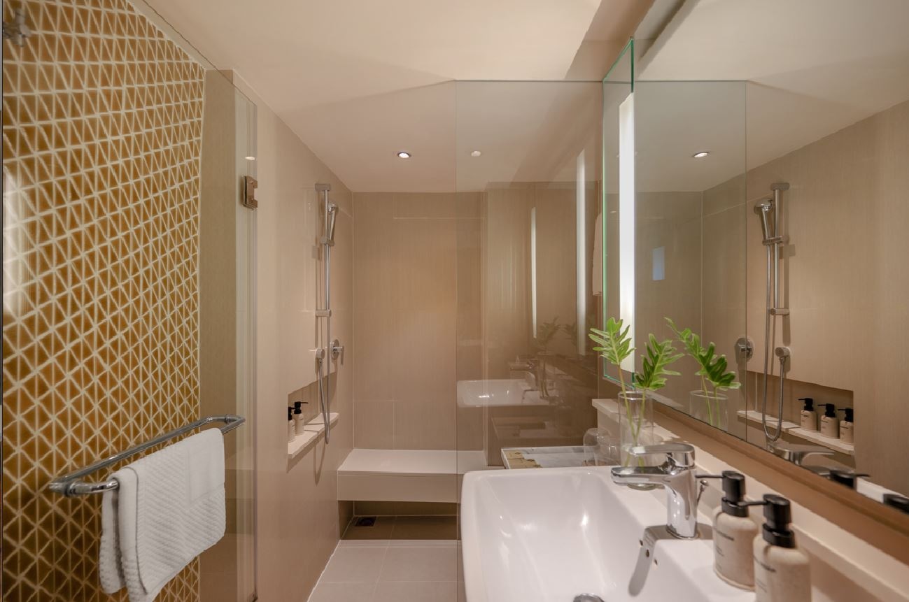 rooms-deluxe-thai-village