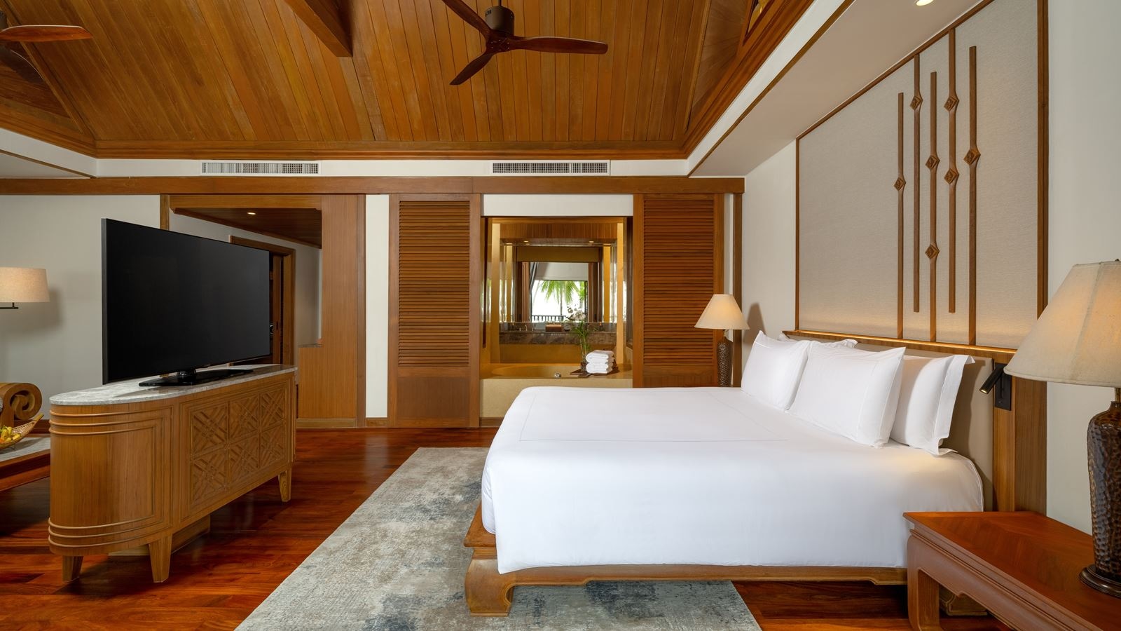 rooms-club-anantara-sea-view-suite