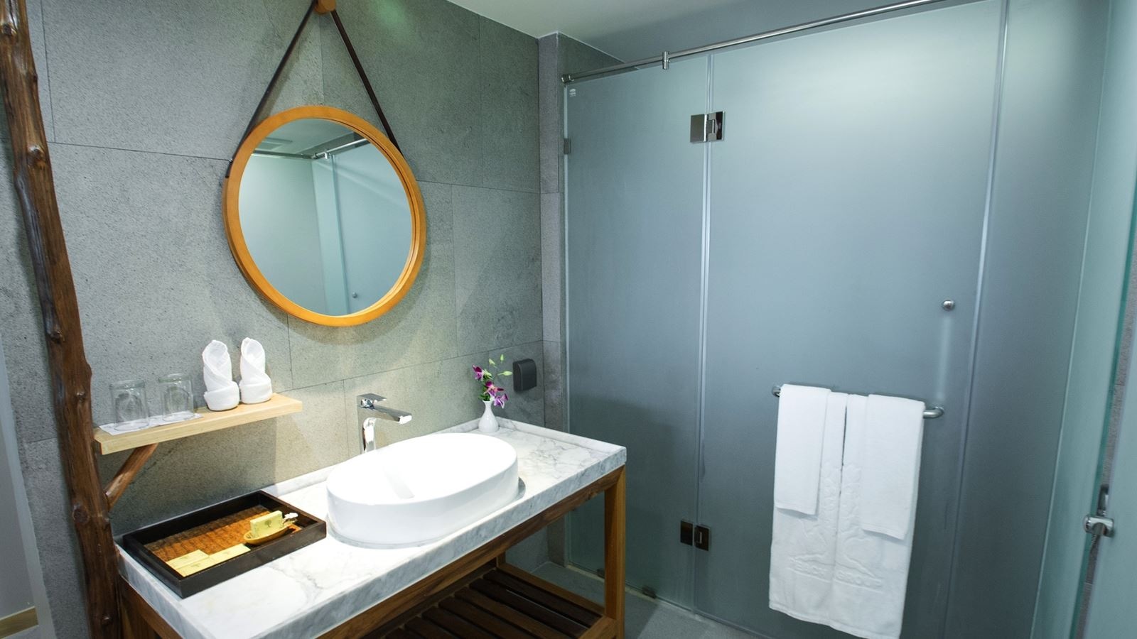 rooms-canna-deluxe-room